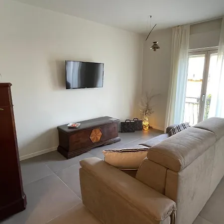 Lucia Holiday Apartments Lazise Exterior photo