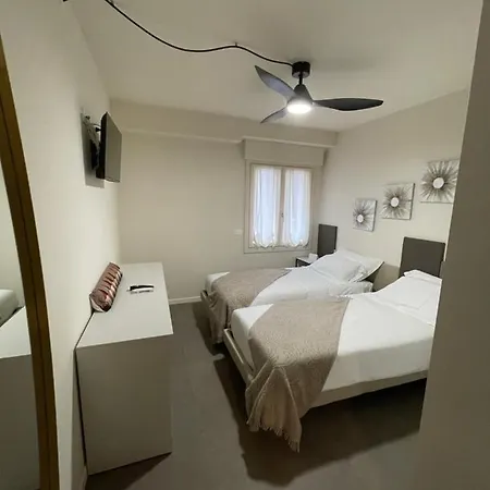 Lucia Holiday Apartments Lazise Exterior photo
